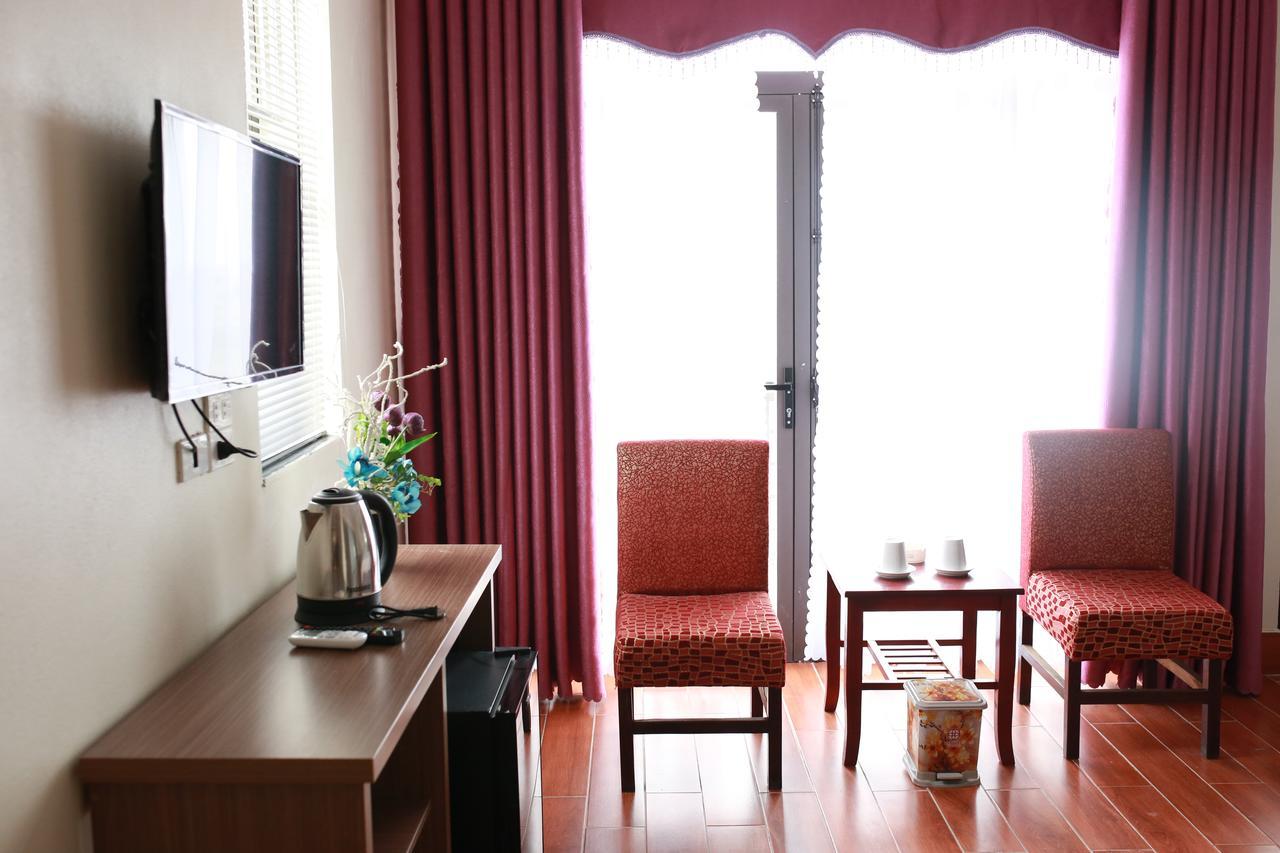 Family Airport Hotel Thach Loi Luaran gambar
