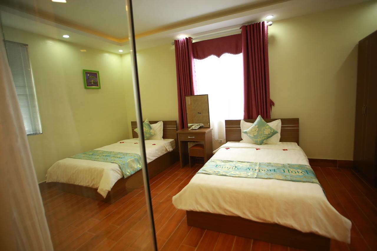 Family Airport Hotel Thach Loi Luaran gambar