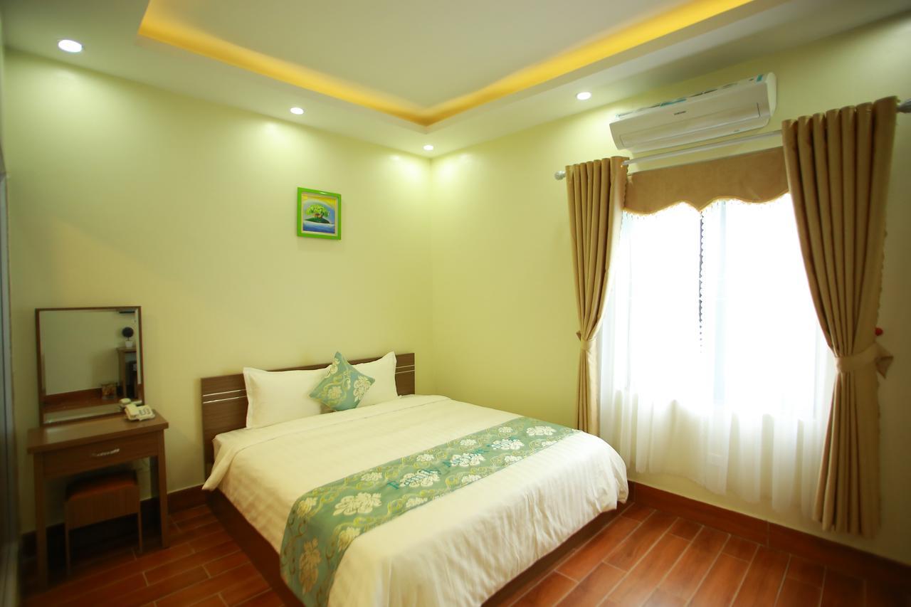 Family Airport Hotel Thach Loi Luaran gambar