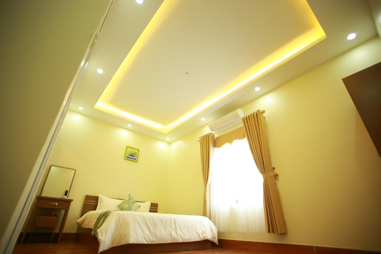 Family Airport Hotel Thach Loi Luaran gambar
